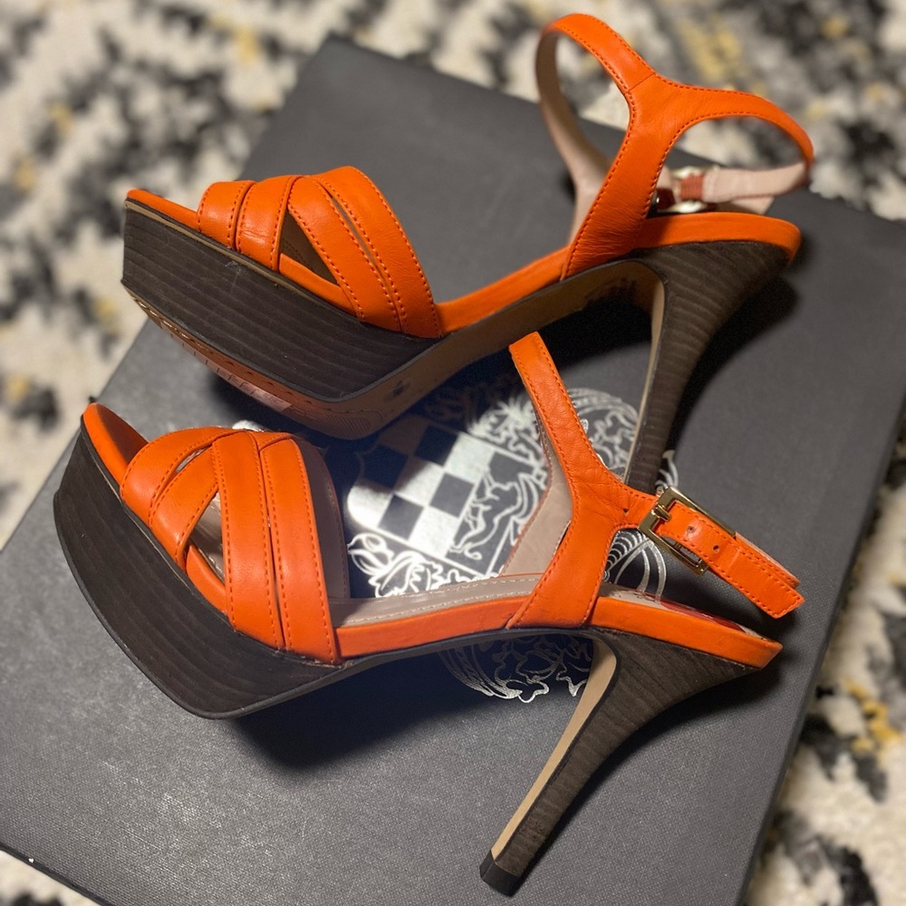 Brand new Vince Camuto size 6